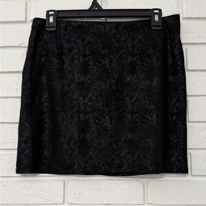She + Sky Black Mini Skirt Snake Print | Size M